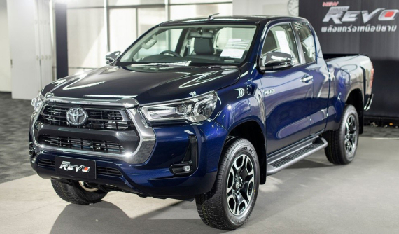 Đại lý mở cọc Toyota Hilux 2020, dự kiến ra mắt ngay trong tháng 8 này
