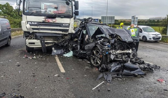 Vụ tai nạn này giải thích một phần lý do vì sao người ta mua xe sang như BMW 3-Series