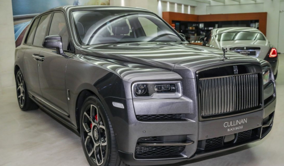 Rolls-Royce Cullinan Black Badge ra mắt nhà giàu Malaysia với trang bị rất "xịn sò" làm đại gia Việt thèm khát