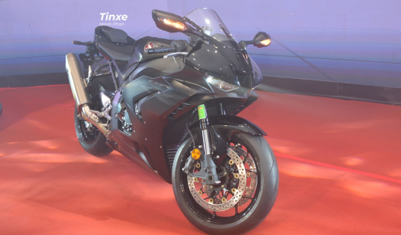 Cận cảnh siêu mô tô Honda CBR1000RR-R Fireblade mới ra mắt Việt Nam, giá lăn bánh hơn 1 tỷ đồng