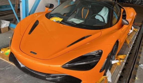 Siêu xe mui trần McLaren 720S Spider thứ 6 về nước với màu sơn độc nhưng quen thuộc