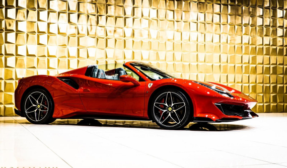 Giới mê xe hoài nghi về giá bán 14,8 tỷ đồng của siêu xe Ferrari 488 Pista Spider "hàng lướt"