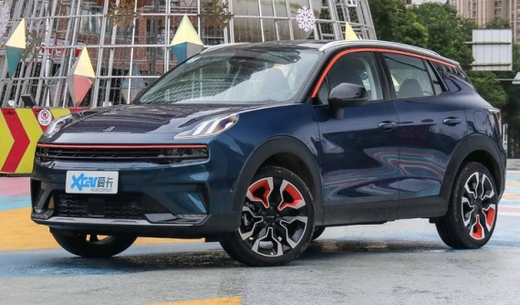 Lynk & Co 06 - SUV nhỏ nhắn, trẻ trung, công nghệ cao chính thức được bán với giá khởi điểm 408 triệu đồng