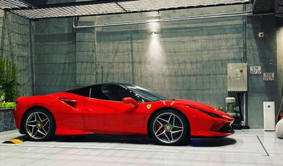 Ferrari F8 Tributo độc nhất Việt Nam của Cường "Đô-la" xuất hiện với một chi tiết lạ