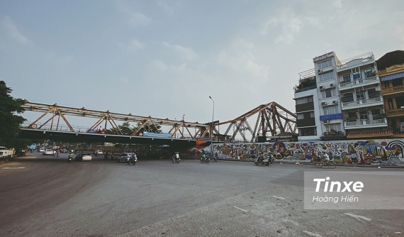 Sáng mùng 2/9, Hà Nội vắng vẻ nhưng có phần ảm đạm