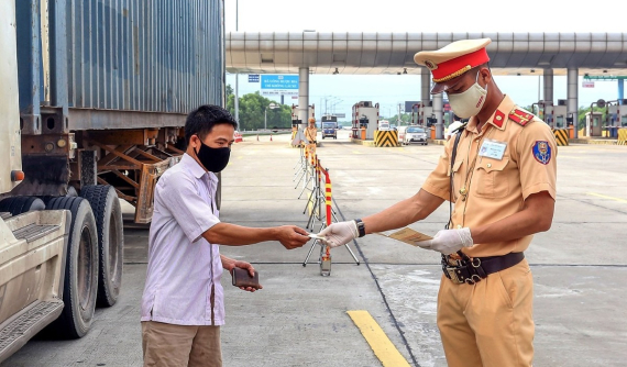 Chính thức: giấy phép lái xe sẽ có 12 điểm “uy tín”, trừ dần khi vi phạm và phải thi lại khi bị trừ hết