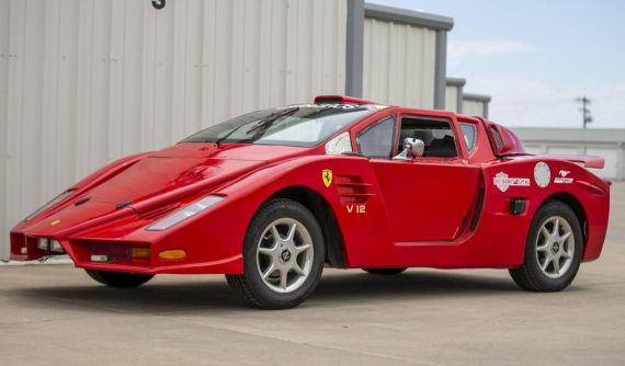 Siêu xe Ferrari Enzo "xấu nhất thế giới" được rao bán với giá chỉ hơn 100 triệu đồng