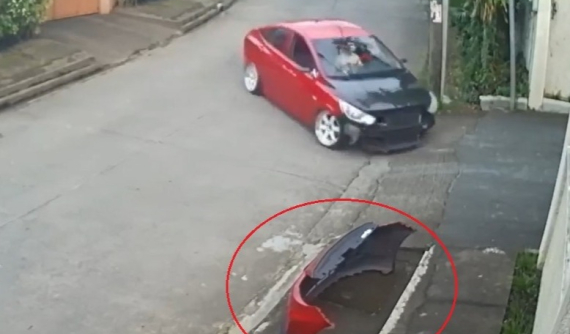 Video: Hyundai Accent độ gầm quá thấp khiến chủ xe phải tháo cản trước mỗi lần muốn lên, xuống dốc