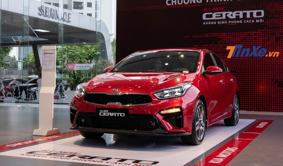 10 mẫu ô tô bán chạy nhất Việt Nam tháng 8/2020: Kia Cerato lần đầu lọt top 3, Hyundai Grand i10 bất ngờ đánh bại VinFast Fadil