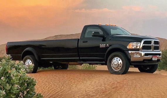 Đây là chiếc bán tải Ram lắp đặt thùng xe 4,87 mét, dài nhất trên thế giới