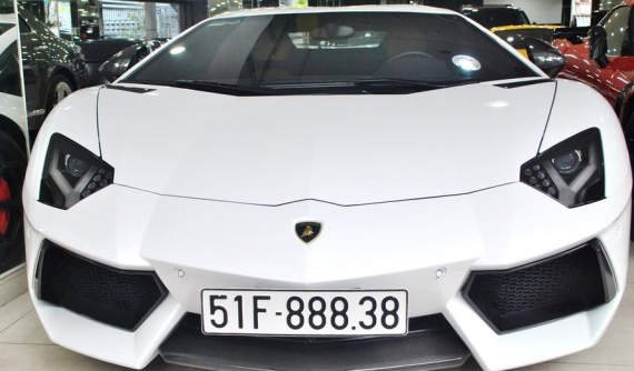 Lamborghini Aventador LP700-4 chính hãng độc nhất Việt Nam được rao bán 19 tỷ đồng