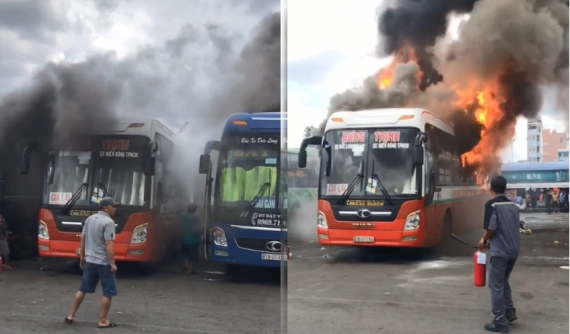 Video: Xe khách bất ngờ bốc cháy như đuốc tại bến xe miền Đông