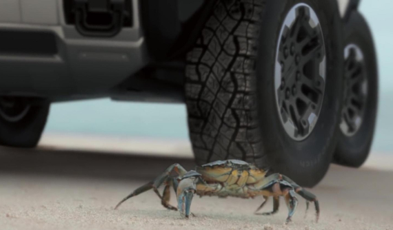 "Siêu bán tải" GMC Hummer EV có chế độ "đi ngang như cua", ra mắt vào tháng sau