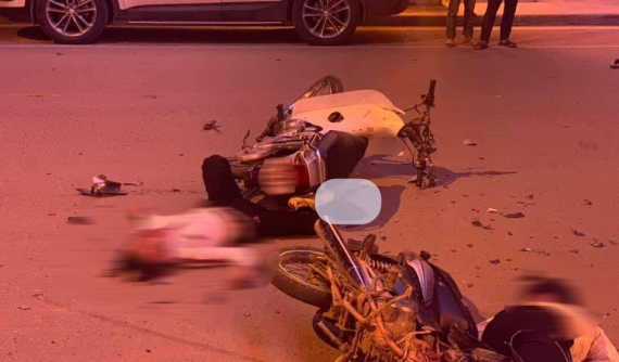 Sapa: Hai thanh niên tử vong sau khi tông xe máy vào nhau