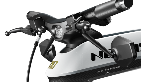 Diện kiến xe máy điện "full-carbon" siêu nhẹ chỉ 75kg, giá 1,6 tỷ đồng