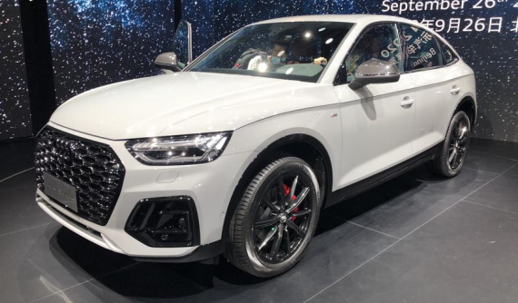 Audi Q5L Sportback 2021 - SUV dài, rộng và thiết kế phong cách dành cho giới trẻ