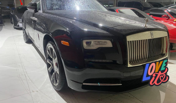 Ferrari 488 GTB cùng Rolls-Royce Wraith của doanh nhân Hải Phòng xuất hiện ở Sài thành