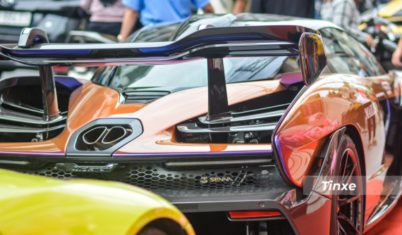 Video khám phá màu sơn "tắc kè" của McLaren Senna độc nhất Việt Nam, có đổi màu như lời đồn?