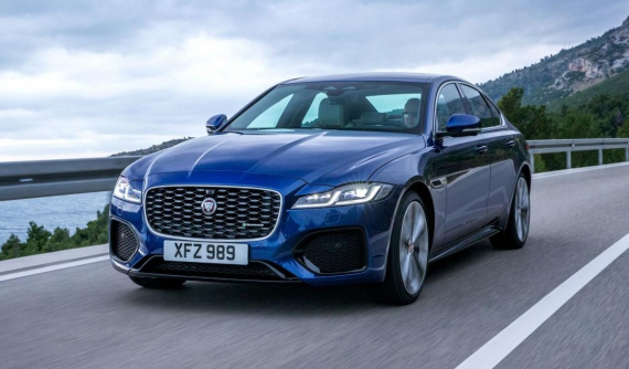 Xe sang Jaguar XF 2021 trình làng với màn hình cong độc nhất vô nhị