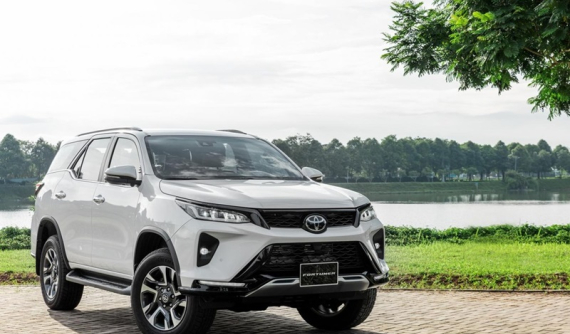 Toyota Fortuner: Giá xe Toyota Fortuner và khuyến mãi mới nhất tại Việt Nam
