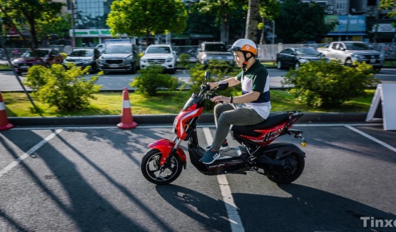 Yadea giảm giá hàng loạt xe máy điện, rẻ nhất chỉ ở mức 15 triệu đồng