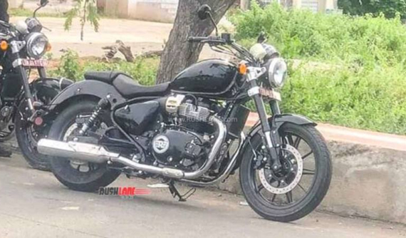 Hé lộ hình ảnh Royal Enfield 650 Cruiser khá giống với xe Triumph trên đường phố Ấn Độ