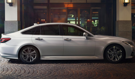 Sedan hạng sang cỡ lớn Toyota Crown 2021 trình làng với màn hình trung tâm 12,3 inch