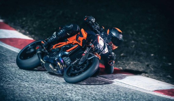 1290 Super Duke R là chưa đủ, KTM sẽ phát triển thêm bản Super Duke RR với hiệu năng cao hơn
