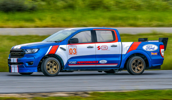 Ford Ranger Raptor Race Truck - Chiếc xe bán tải đua cực độc của người Thái Lan