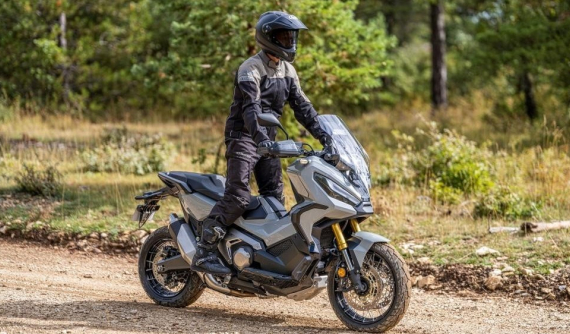 Đánh giá nhanh Honda X-ADV 750 2021: "Vua xe ga" đa dụng hiện đại và gọn gàng hơn