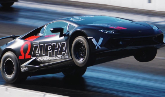 Chứng kiến siêu xe Lamborghini Huracan độ 1.800 mã lực bốc đầu cực ấn tượng trên đường đua drag