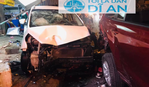 Video quay khoảnh khắc chiếc ô tô Kia Rondo tông vào nhóm người đang nhậu trên vỉa hè tại Bình Dương