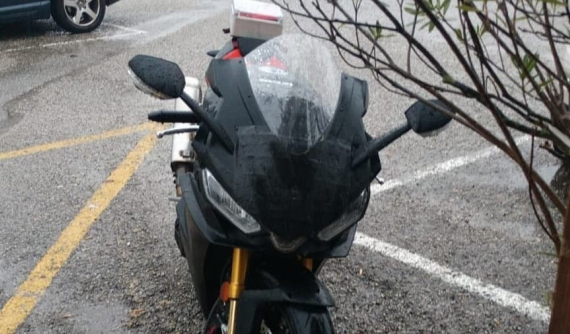 Lộ diện siêu mô tô Aprilia RSV4 1000 2021 với ngoại hình như phiên bản lớn hơn của RS660