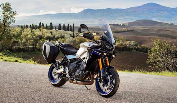 Nếu là fan của xe Touring, bạn cần nên mua mẫu Yamaha Tracer 9 hoàn toàn mới này