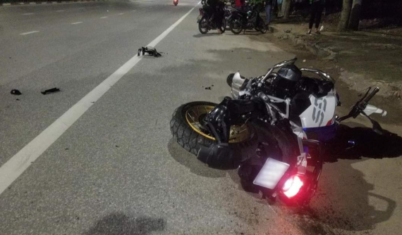 Vinh: Xe phân khối lớn BMW chạy tốc độ cao, va vào xe máy khiến 3 người thương vong