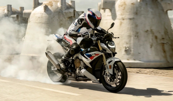 Cuối cùng ngày này cũng đến, BMW S1000R 2021 chính thức lộ diện với diện mạo và sức mạnh hoàn toàn mới