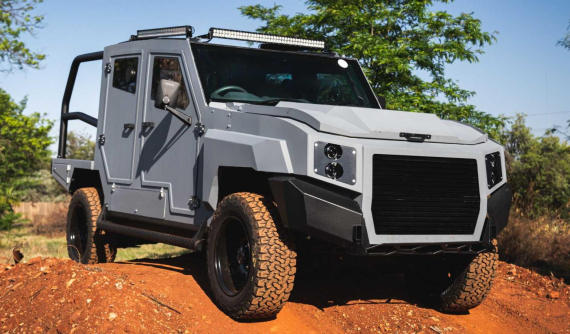 Đây là Max 3 - Một chiếc SUV chống đạn kiên cố biến đổi từ Toyota Land Cruiser với giá 2,4 tỷ đồng
