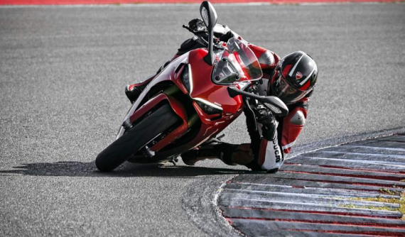 Ducati SuperSport 950 thế hệ mới trình làng, mang vẻ "đẹp trai" của Panigale cùng công nghệ mới