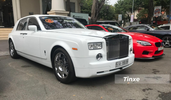 Rolls-Royce Phantom chính là chiếc xe có "tuổi thọ" trong garage nhà Phan Thành lâu đời nhất