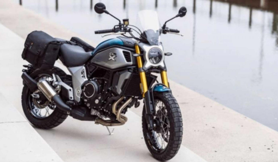 Naked bike hoài cổ CFMoto 700CL-X chốt giá 178 triệu đồng, cạnh tranh Yamaha XSR700 và Honda CB650R