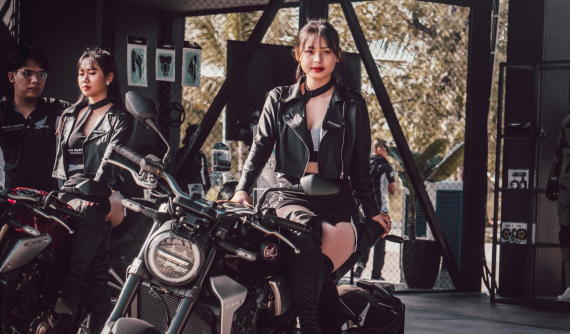 Tan chảy với dàn hot girl xuất hiện tại sự kiện Honda Biker Day 2020