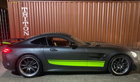 Siêu xe Mercedes-AMG GT R Pro đầu tiên về Việt Nam