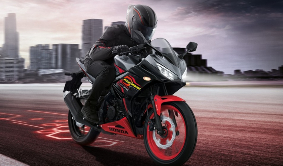 Xe côn tay Honda CBR150R 2021 lép vế so với đối thủ Yamaha R15 vì không có phuộc USD
