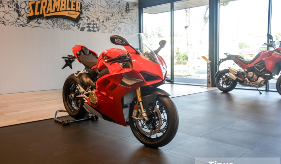 Siêu mô tô Ducati Panigale V4 S 2020 chào biker Việt với giá 945 triệu đồng
