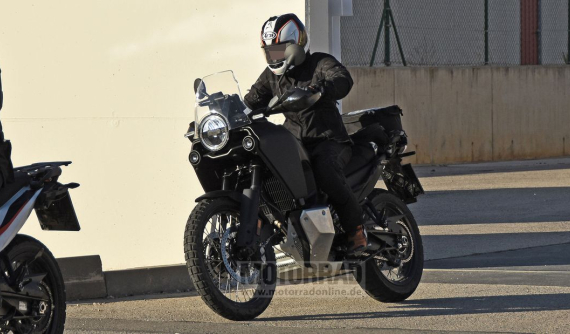 Thiết kế xe Husqvarna 901 Norden khiến fan của dòng xe Adventure vô cùng háo hức