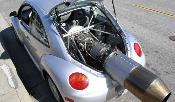 Chiếc Volkswagen Beetle độ động cơ phản lực mạnh 1.350 mã lực này đang được chào bán giá 12,7 tỷ đồng
