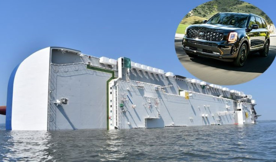 SUV cỡ lớn Kia Telluride có thể là một phần nguyên nhân khiến tàu chở 4.300 chiếc ô tô bị lật trên biển