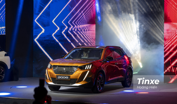 Peugeot 2008 chính thức ra mắt Việt Nam, cạnh tranh trực tiếp với KIA Seltos và Hyundai Kona