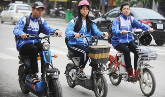 Chính thức: Người điều khiển xe máy điện, xe máy dưới 50cc phải có bằng lái hạng A0