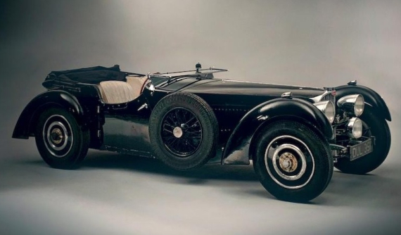 Được giữ kín trong hơn 5 thập kỷ, chiếc Bugatti 1937 cổ điển này có giá trị lên tới 200 tỷ đồng